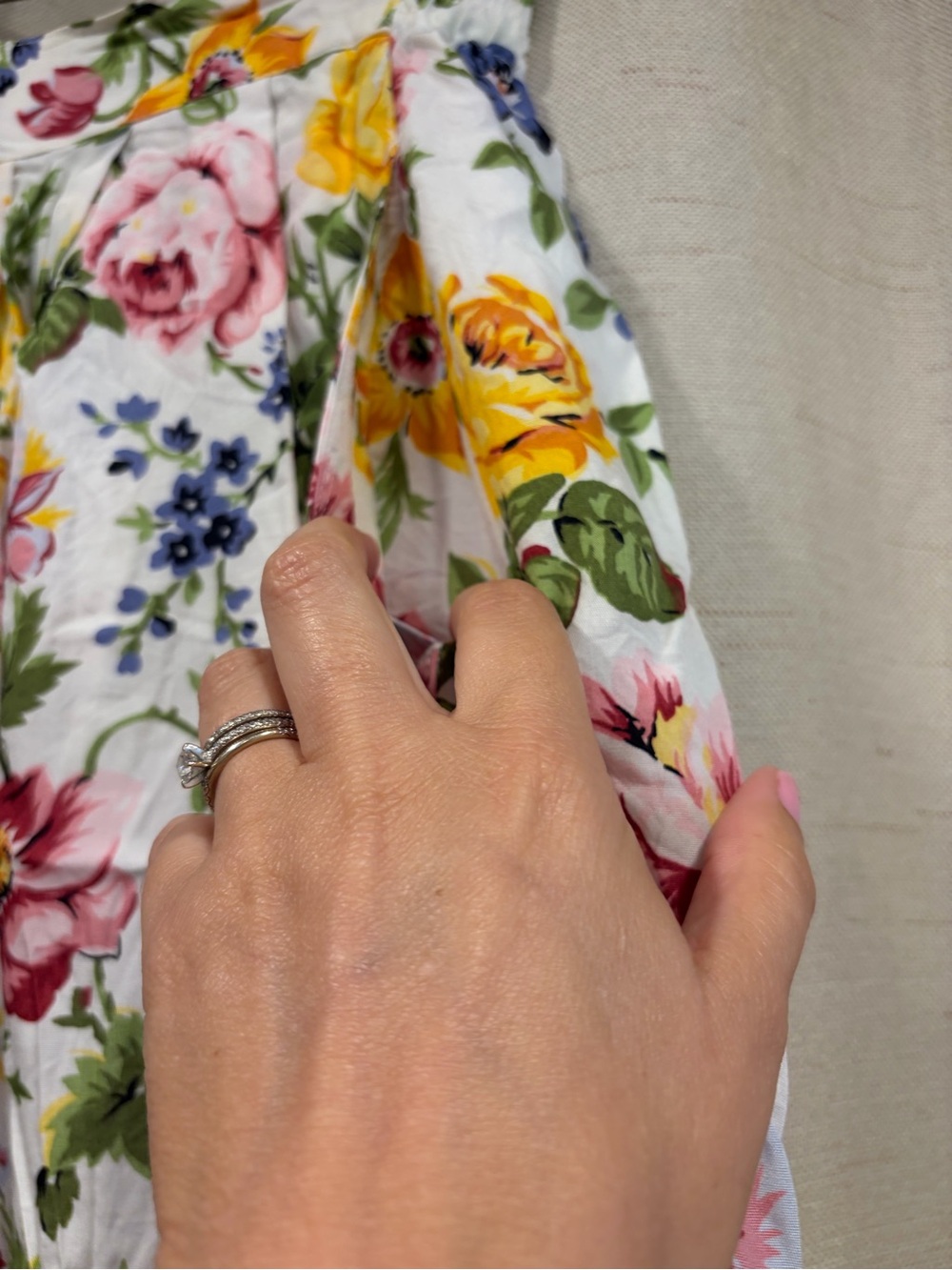 Vintage ESPRIT Floral Shorts - Picture 2 of 7